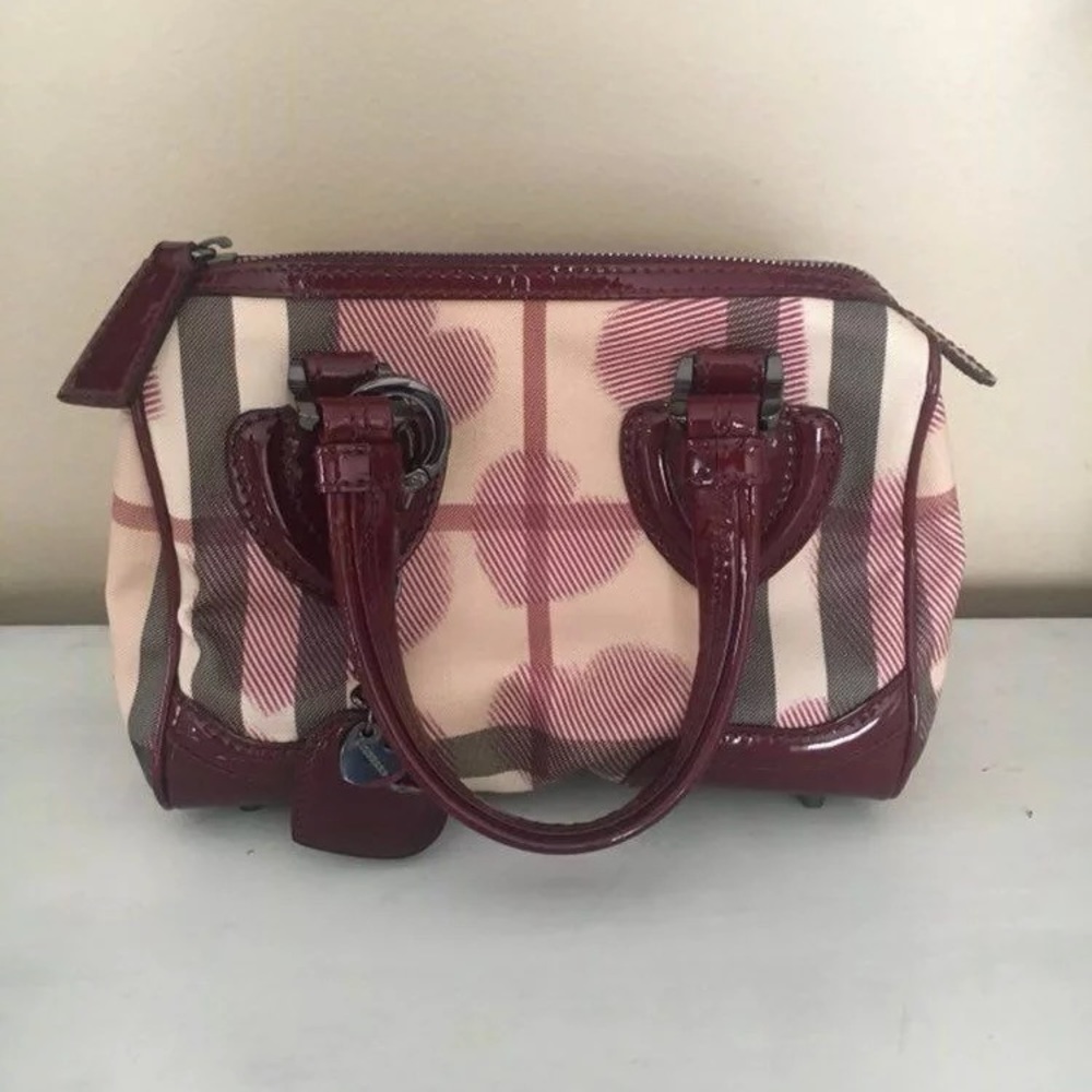 Burberry heart printed satchel hand bag